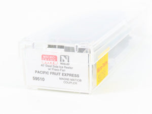 N Micro-Trains MTL 59510 PFE Pacific Fruit Express 40' Steel Ice Reefer #925