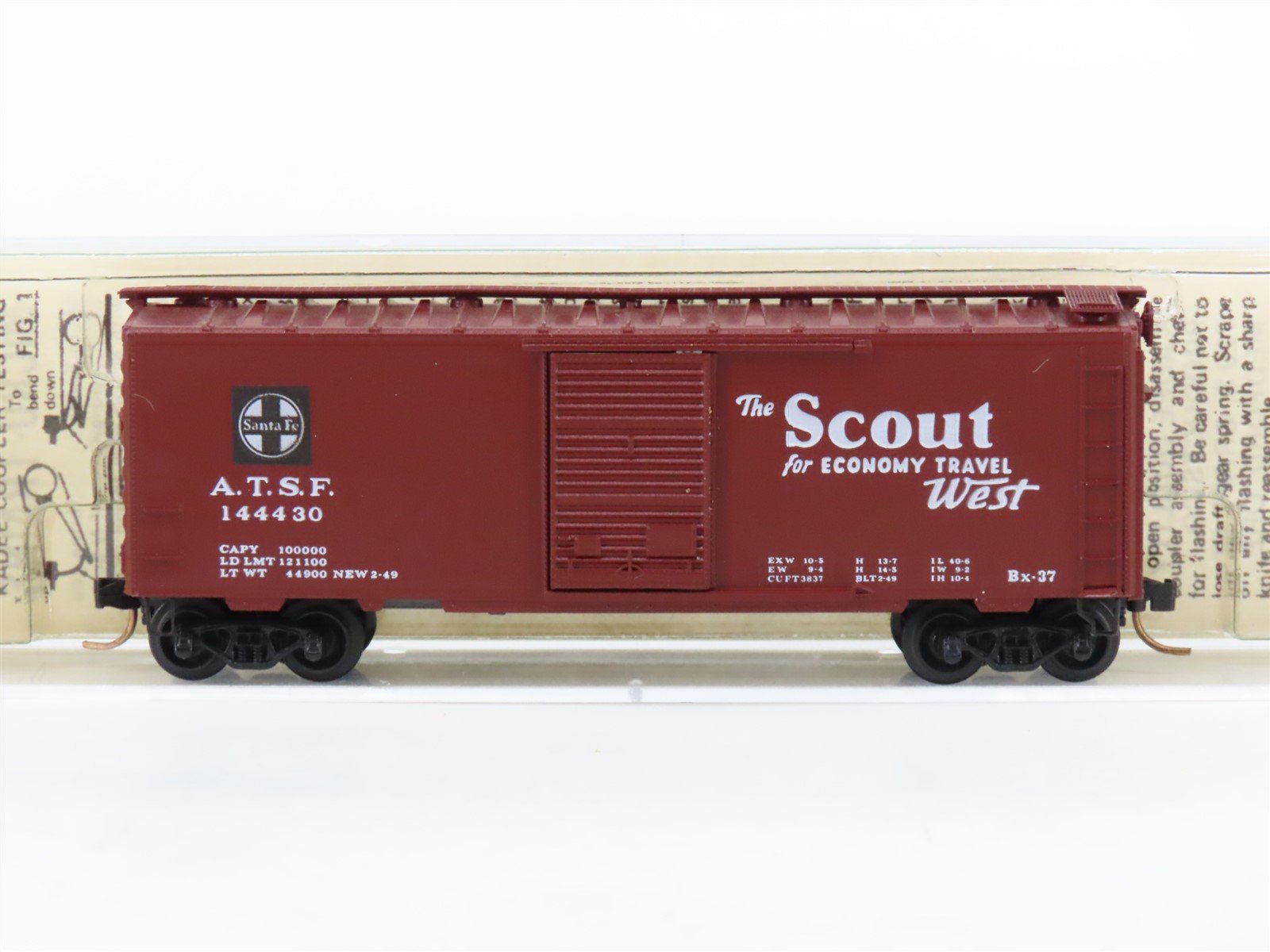 N Kadee Micro-Trains MTL 20050 ATSF Santa Fe "Scout / Map" 40' Box Car #144430