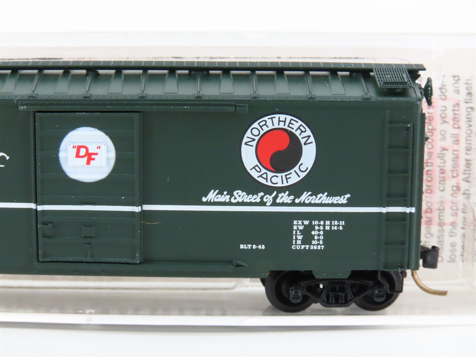 N Micro-Trains MTL 20236 NP Northern Pacific 