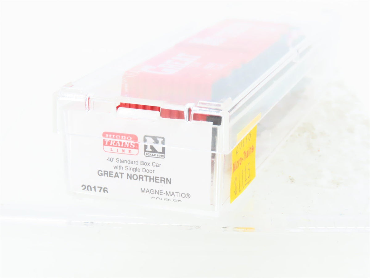 N Scale Micro-Trains MTL 20176 GN Great Northern &quot;Circus&quot; 40&#39; Box Car #18588
