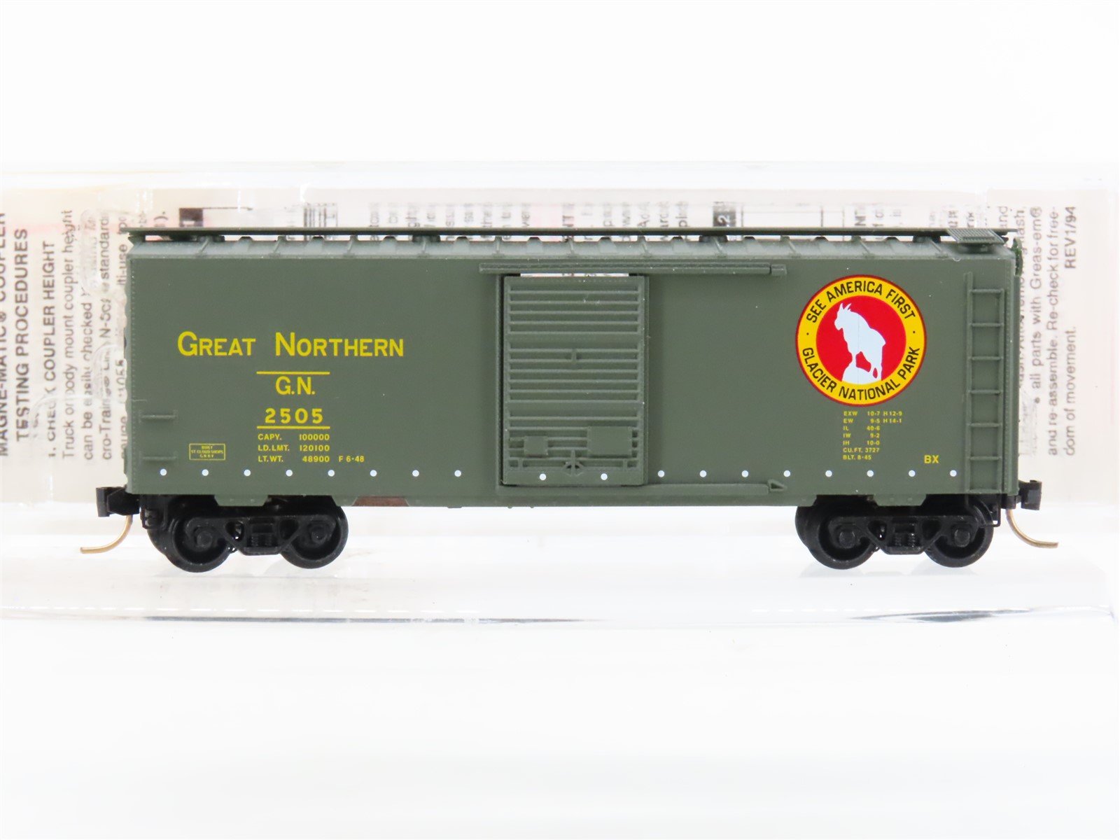 N Scale Micro-Trains MTL 20416 GN Great Northern 40' Single Door Box Car #2505