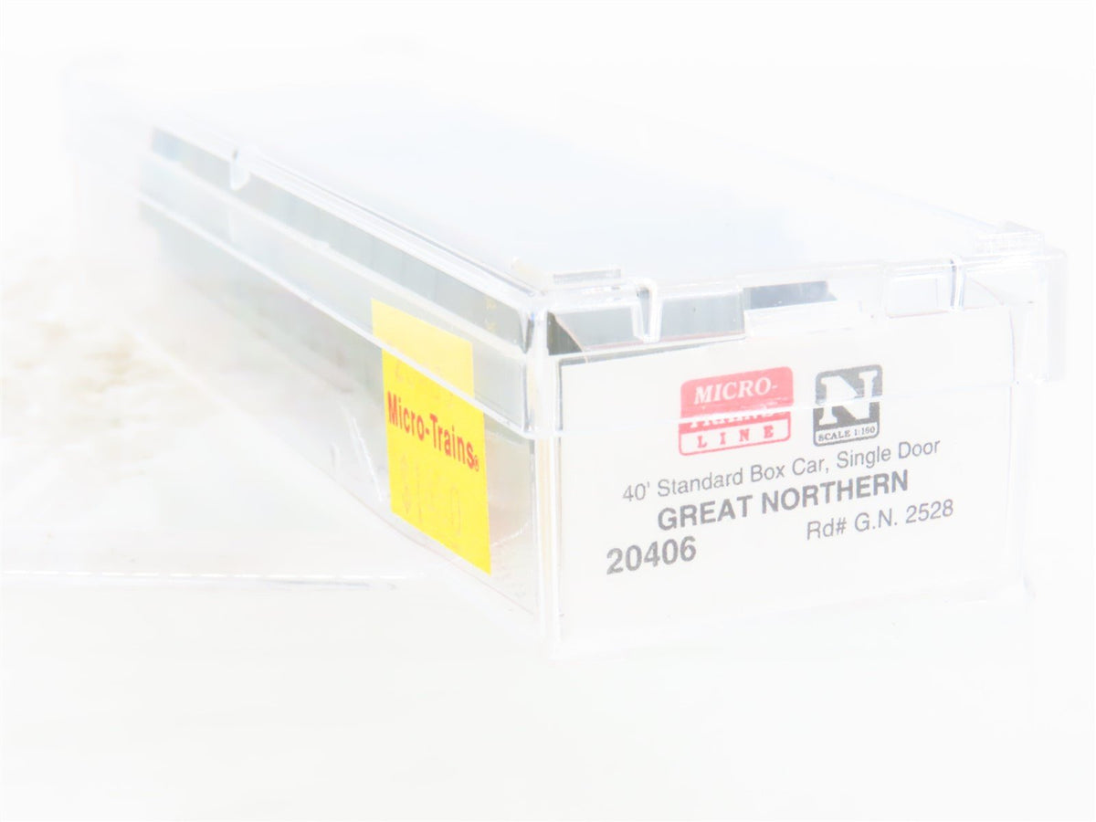 N Scale Micro-Trains MTL 20406 GN Great Northern 40&#39; Single Door Box Car #2528