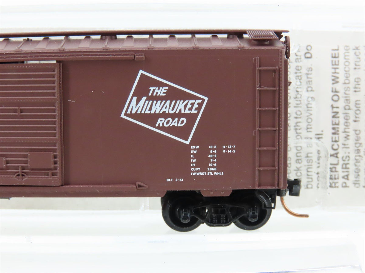 N Micro-Trains MTL 20526 MILW Milwaukee Road 40&#39; Single Door Box Car #30371