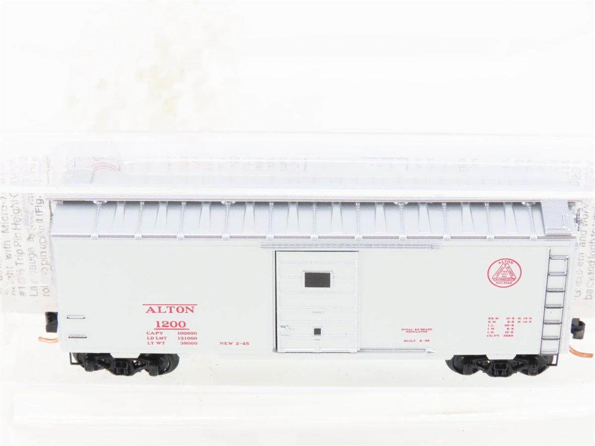 N Scale Micro-Trains MTL 20586 A Alton Railroad 40&#39; Single Door Box Car #1200
