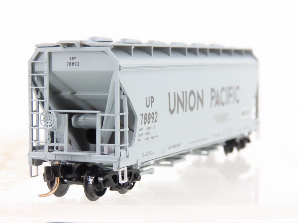 N Scale Micro-Trains MTL 93010 UP Union Pacific ACF 3-Bay Covered Hopper #78892
