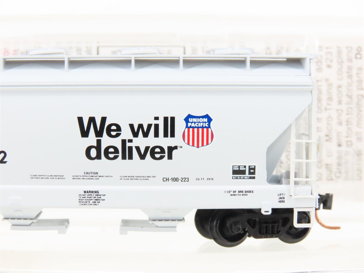 N Micro-Trains MTL 92130 UP / CNW &quot;We will deliver&quot; 2-Bay Covered Hopper #175072