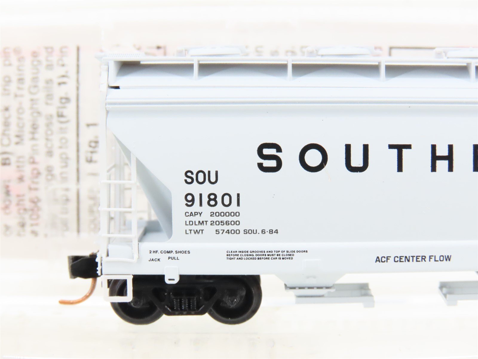 N Scale Micro-Trains MTL 92120 SOU Southern ACF 2-Bay Covered Hopper #91801