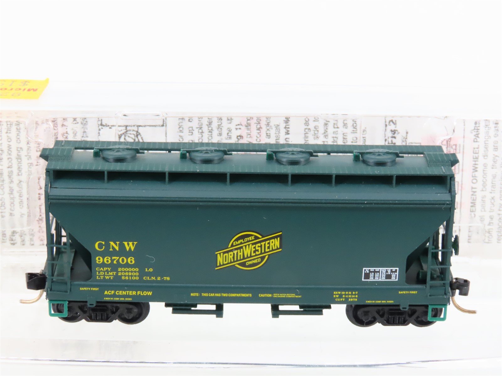 N Micro-Trains MTL 92100 CNW Chicago & North Western 2-Bay Covered Hopper #96706