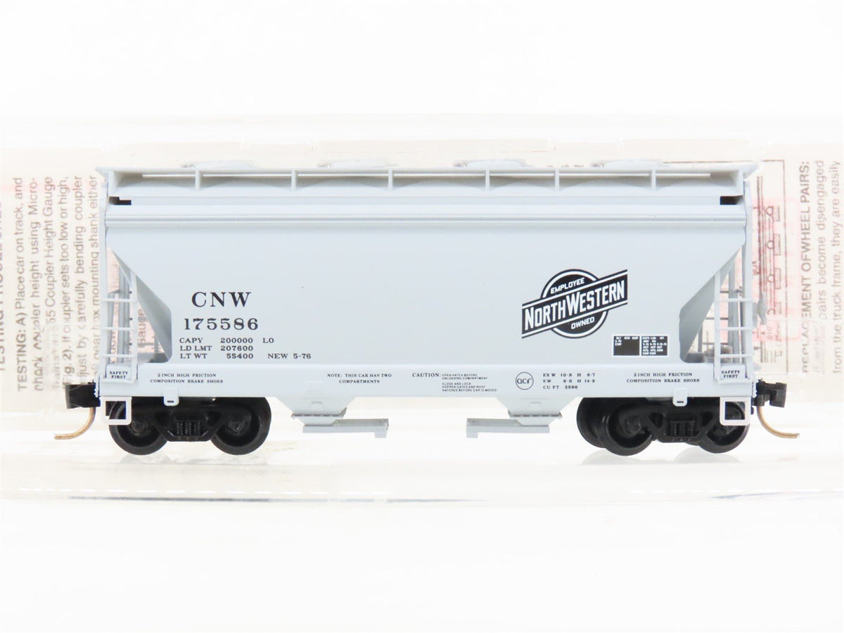 N Micro-Trains MTL 92090 CNW Chicago &amp; North Western 2-Bay Covered Hopper 175586