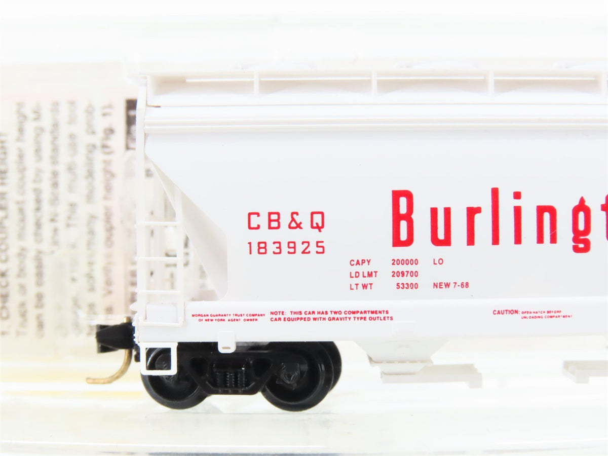 N Micro-Trains MTL 92070 CB&amp;Q Burlington Route ACF 2-Bay Covered Hopper #183925