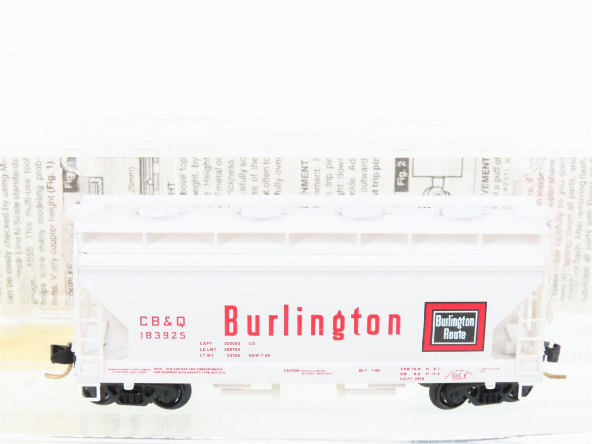 N Micro-Trains MTL 92070 CB&amp;Q Burlington Route ACF 2-Bay Covered Hopper #183925
