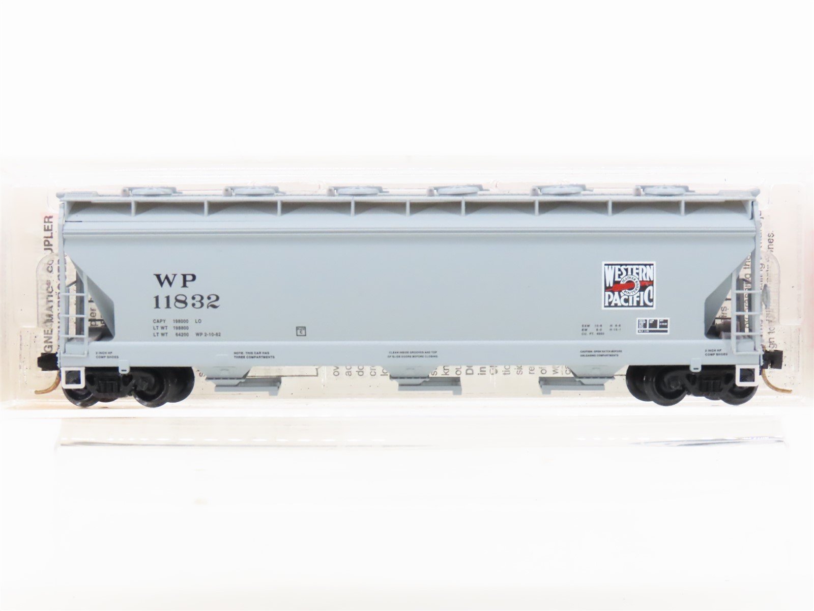 N Scale Micro-Trains MTL 93050 WP Western Pacific 3-Bay Covered Hopper #11832