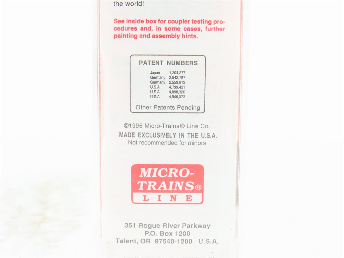 N Micro-Trains MTL 93040 NCLX SCLAIR Polyethylene 3-Bay Covered Hopper #46542
