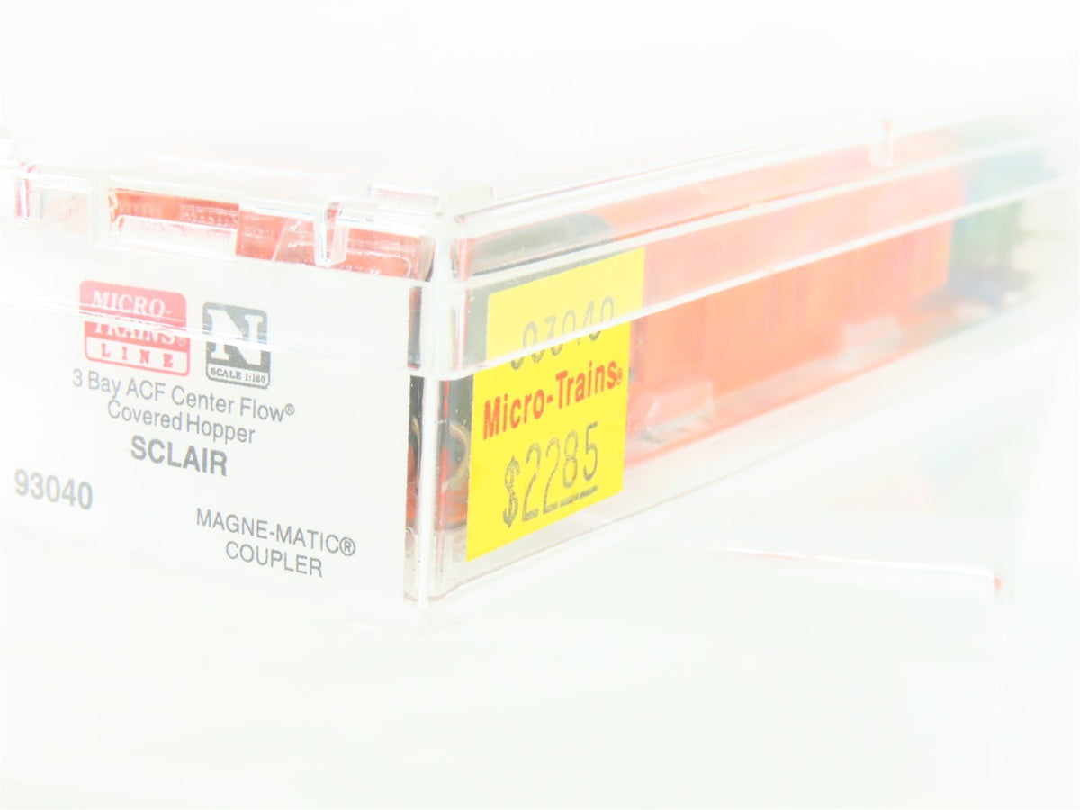 N Micro-Trains MTL 93040 NCLX SCLAIR Polyethylene 3-Bay Covered Hopper #46542