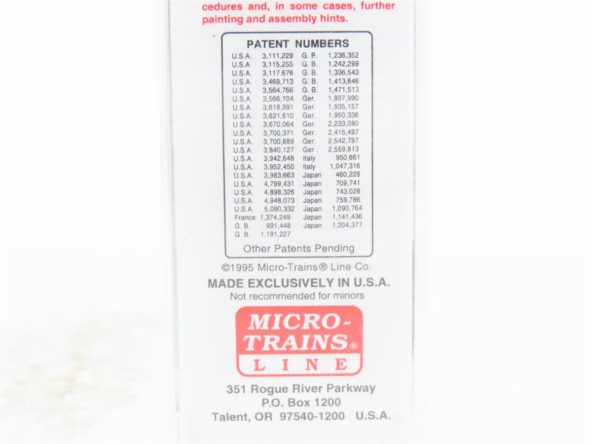 N Micro-Trains MTL 93030 NYC New York Central ACF 3-Bay Covered Hopper #886025