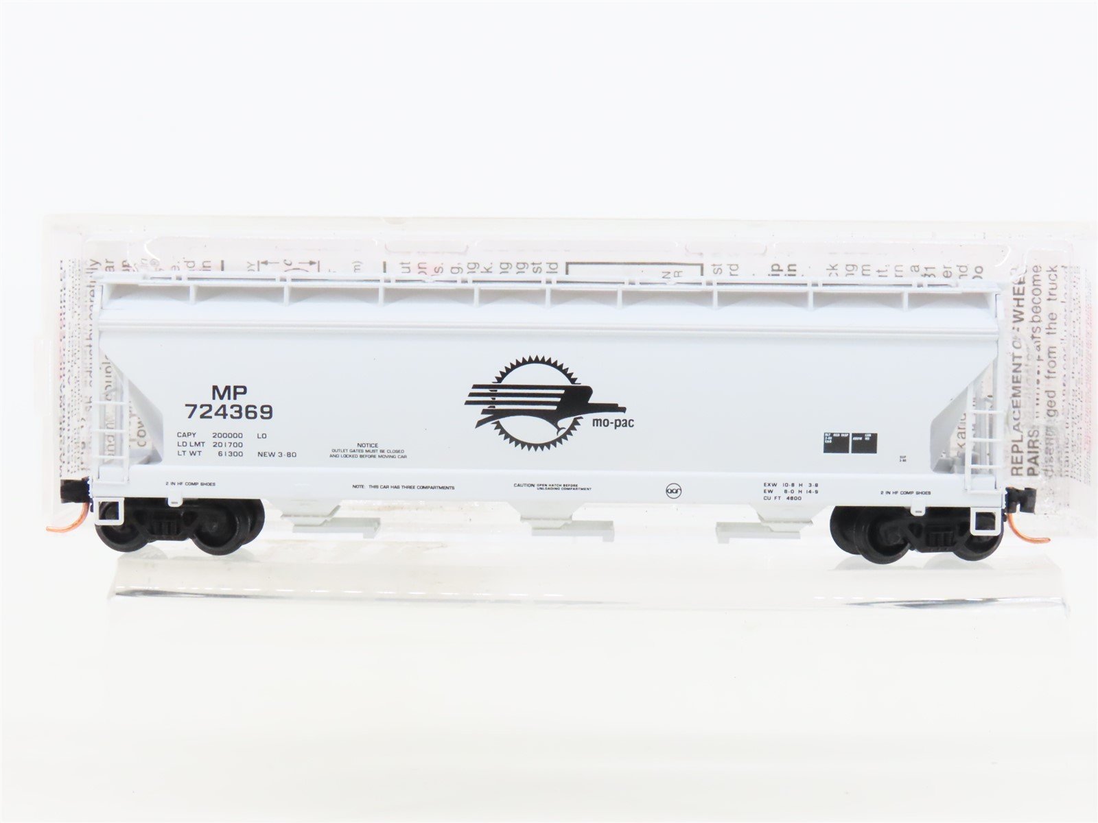 N Micro-Trains MTL 94190 MP Mo-Pac Missouri Pacific 3-Bay Covered Hopper #724369