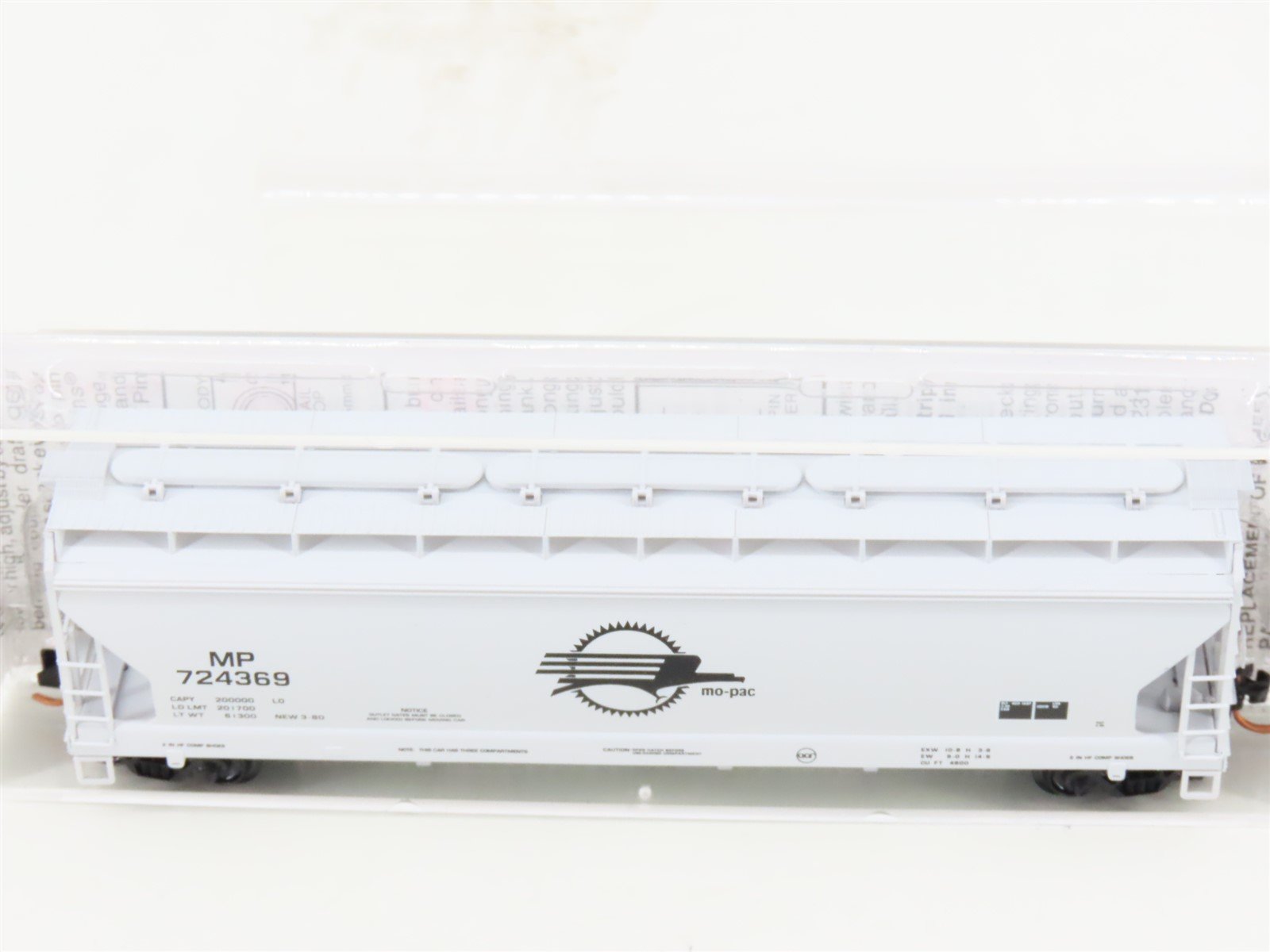 N Micro-Trains MTL 94190 MP Mo-Pac Missouri Pacific 3-Bay Covered Hopper #724369