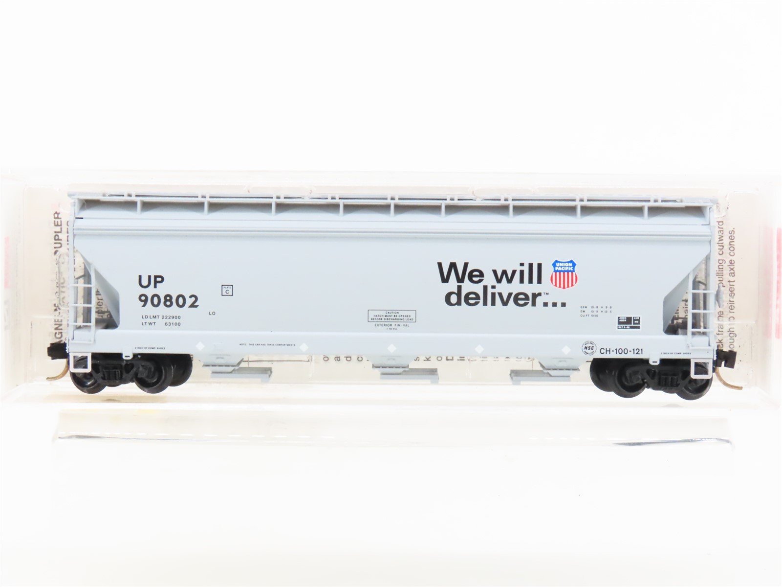 N Scale Micro-Trains MTL 94120 UP "We will deliver" 3-Bay Covered Hopper #90802