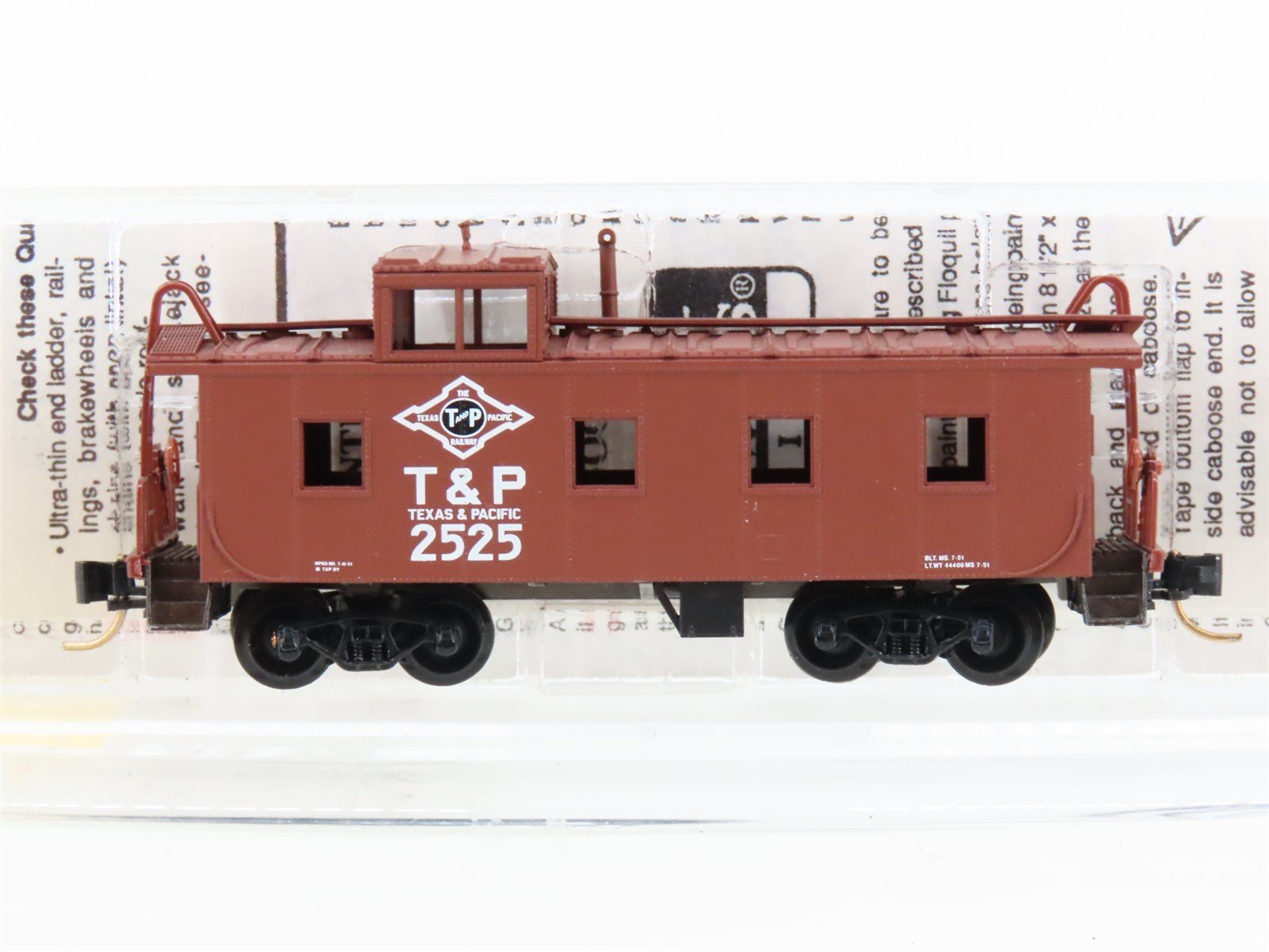 N Micro-Trains MTL 100010 T&P Texas & Pacific Offset Cupola Steel Caboose #2525