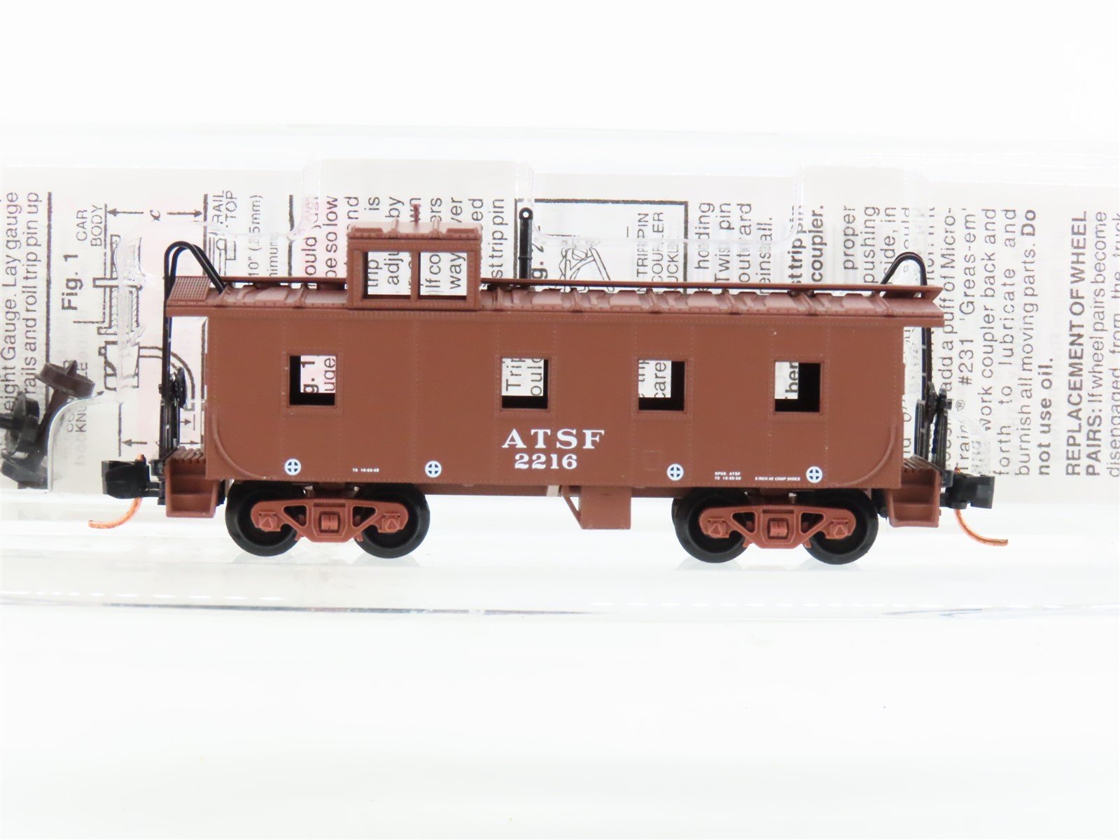 N Scale Micro-Trains MTL 100180 ATSF Santa Fe Offset Cupola Steel Caboose #2216
