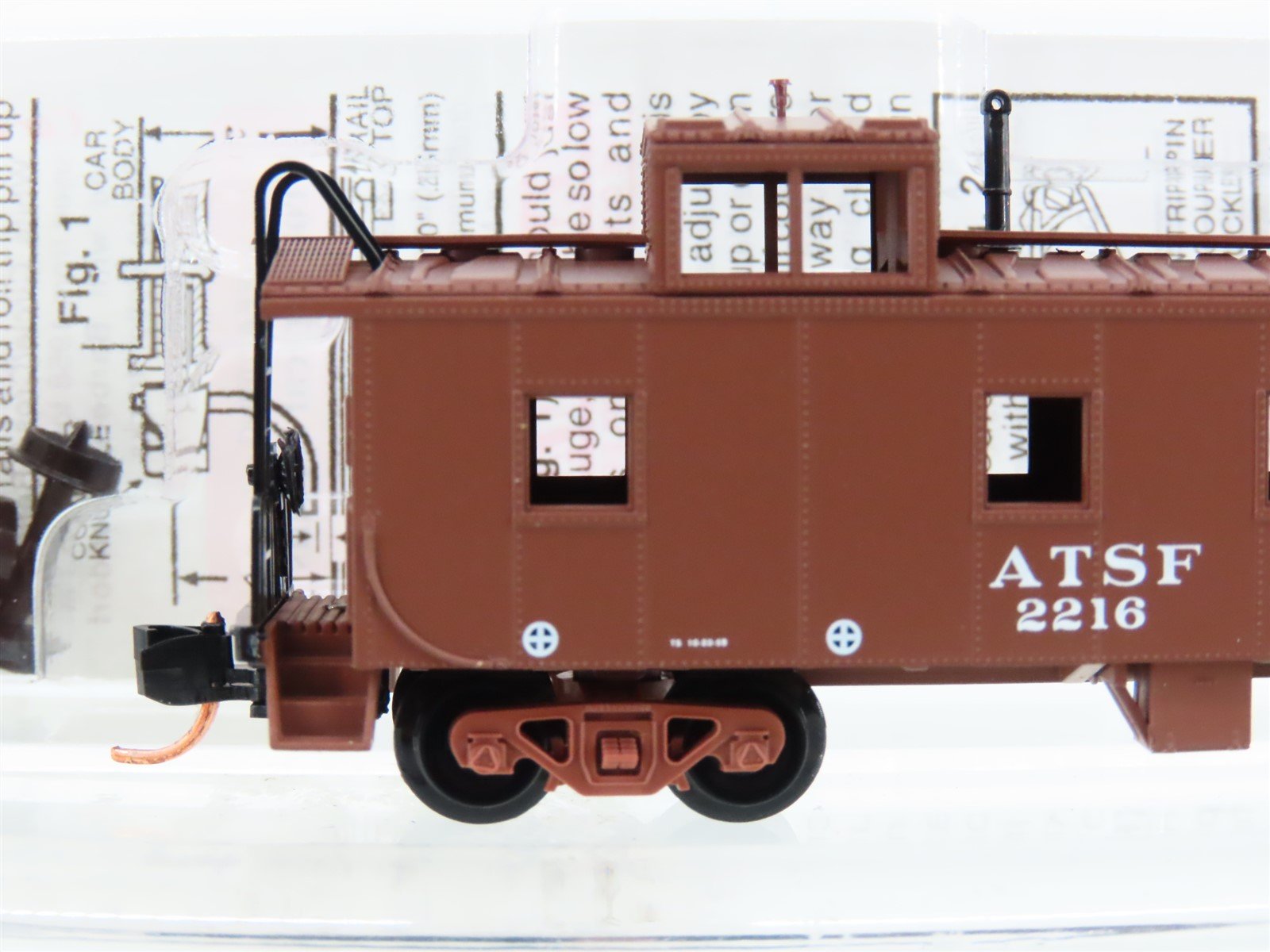 N Scale Micro-Trains MTL 100180 ATSF Santa Fe Offset Cupola Steel Caboose #2216