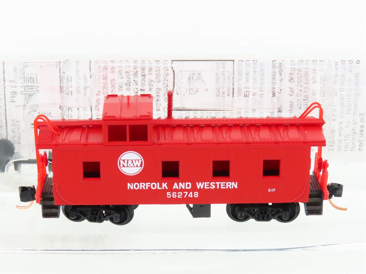 N Micro-Trains MTL 100170 N&amp;W Norfolk &amp; Western Offset Cupola Caboose #562748