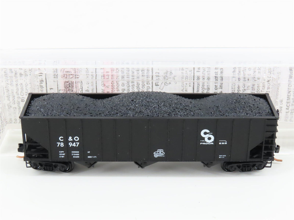 N Micro-Trains MTL 108020 C&amp;O &quot;Progress&quot; 100-Ton 3-Bay Hopper #78947 w/ Load