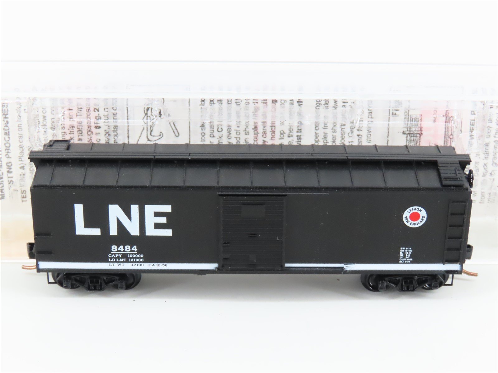 N Scale Micro-Trains MTL 120030 LNE Lehigh & New England 40' Box Car #8484