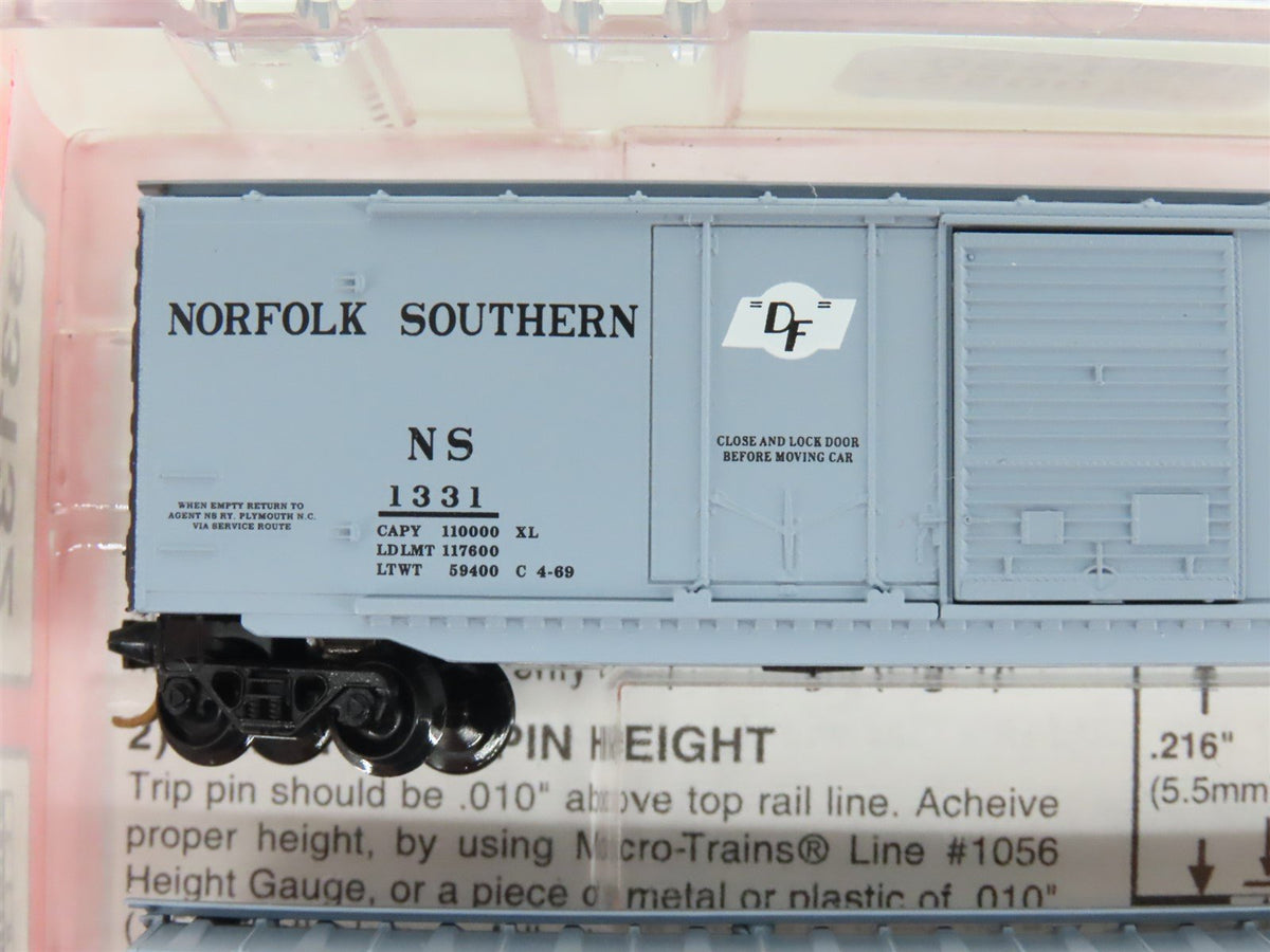 N Scale Micro-Trains MTL 33132 NS Norfolk Southern 50&#39; Box Car 3-Pack