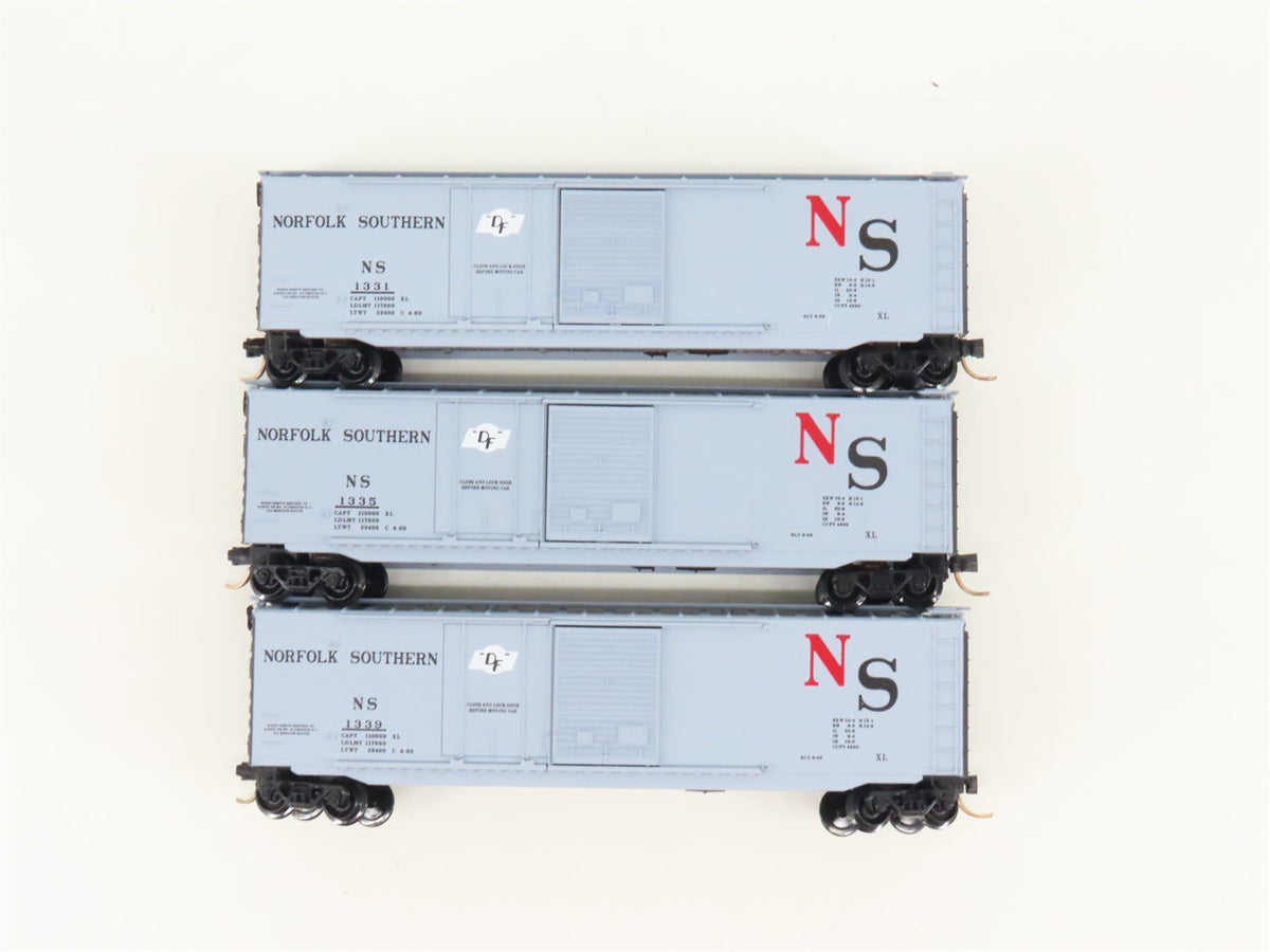 N Scale Micro-Trains MTL 33132 NS Norfolk Southern 50&#39; Box Car 3-Pack