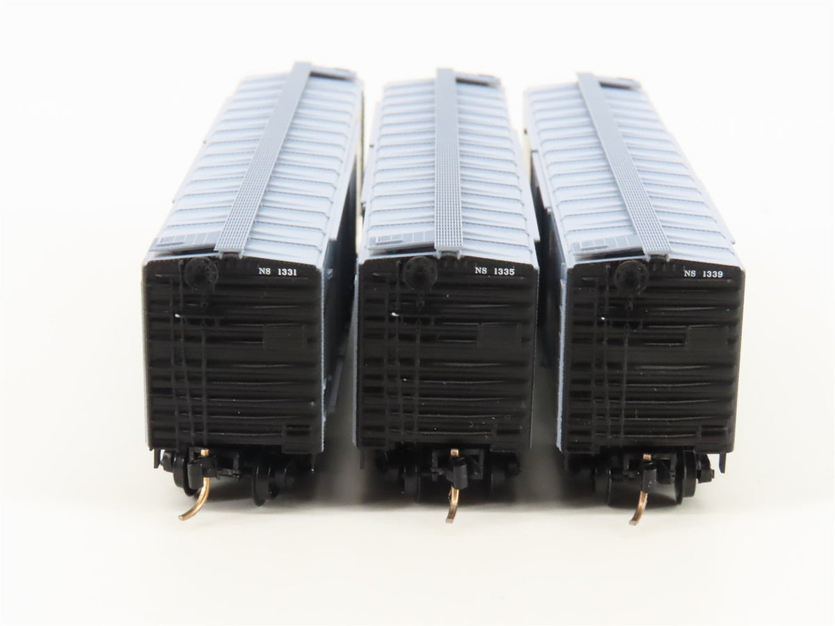 N Scale Micro-Trains MTL 33132 NS Norfolk Southern 50&#39; Box Car 3-Pack