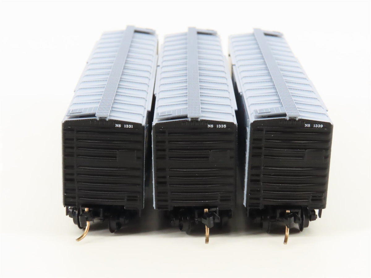 N Scale Micro-Trains MTL 33132 NS Norfolk Southern 50&#39; Box Car 3-Pack