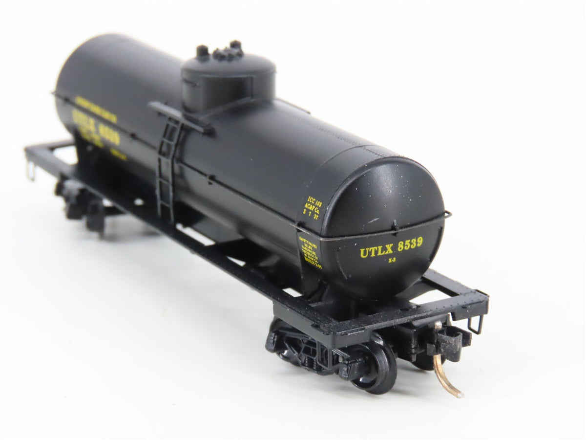 N Scale Micro-Trains MTL 65060 UTLX Union Tank Car Company 39&#39; Tank Car #8539