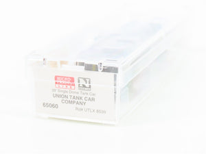 N Scale Micro-Trains MTL 65060 UTLX Union Tank Car Company 39' Tank Car #8539