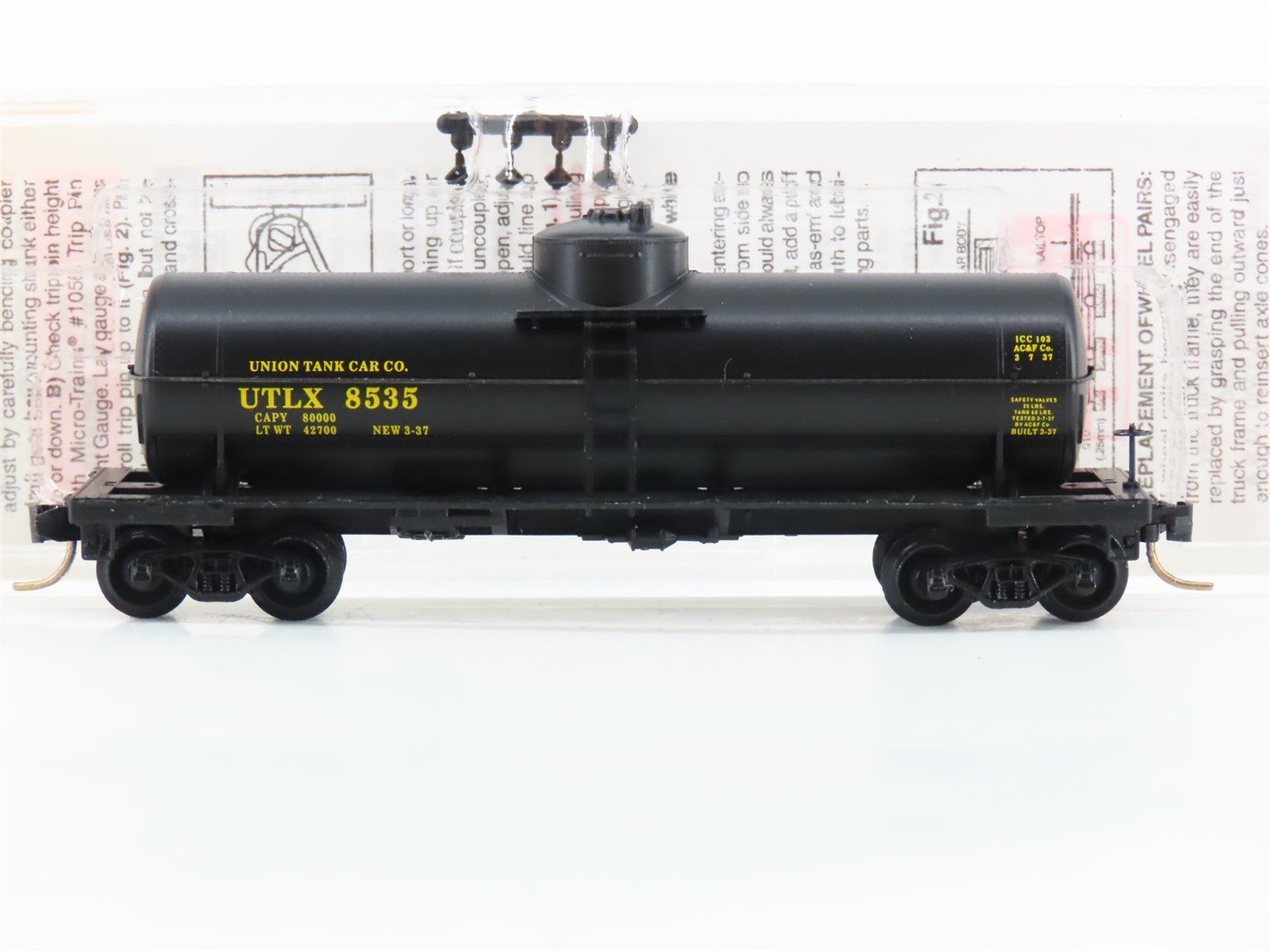 N Scale Micro-Trains MTL 65060 UTLX Union Tank Car Company 39' Tank Car #8535