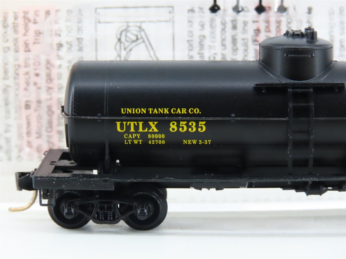N Scale Micro-Trains MTL 65060 UTLX Union Tank Car Company 39&#39; Tank Car #8535