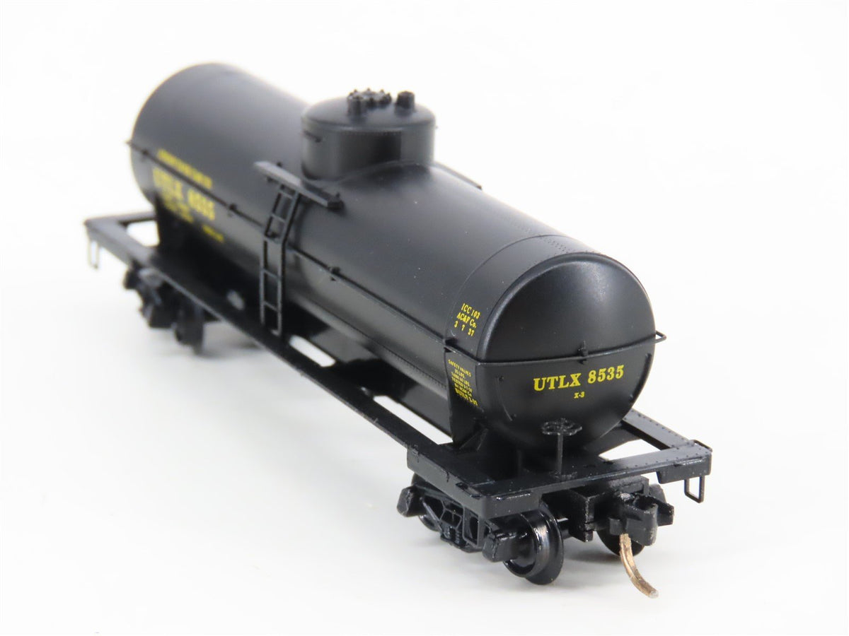 N Scale Micro-Trains MTL 65060 UTLX Union Tank Car Company 39&#39; Tank Car #8535