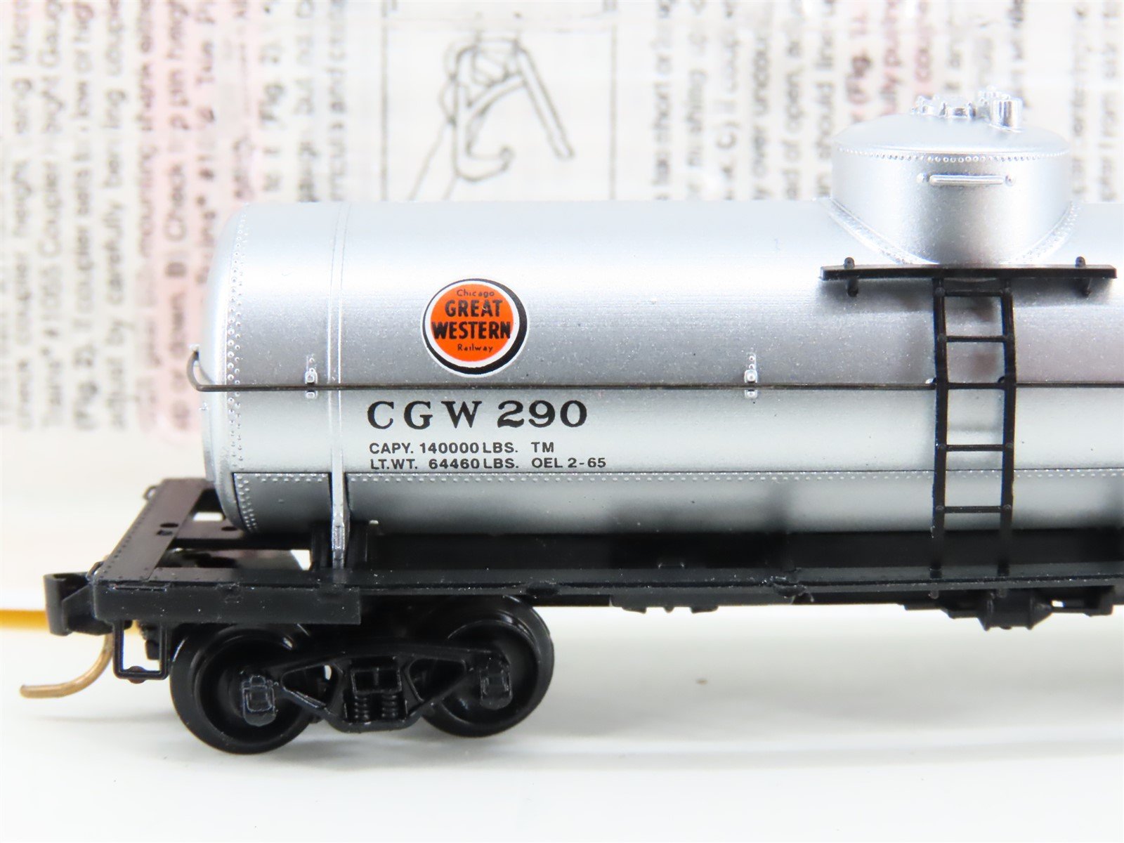 N Micro-Trains MTL 65400 CGW Chicago Great Western 39' Single Dome Tank Car #290