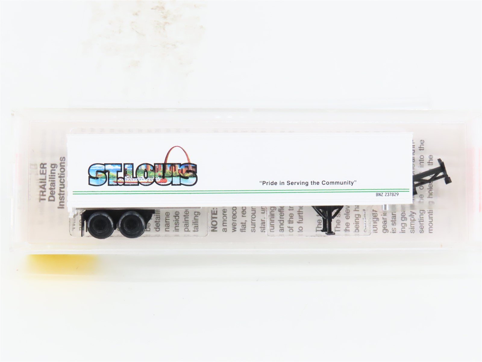 N Scale Micro-Trains MTL 67120 BN Intermodal St. Louis 45' Trailer BNZ 237829