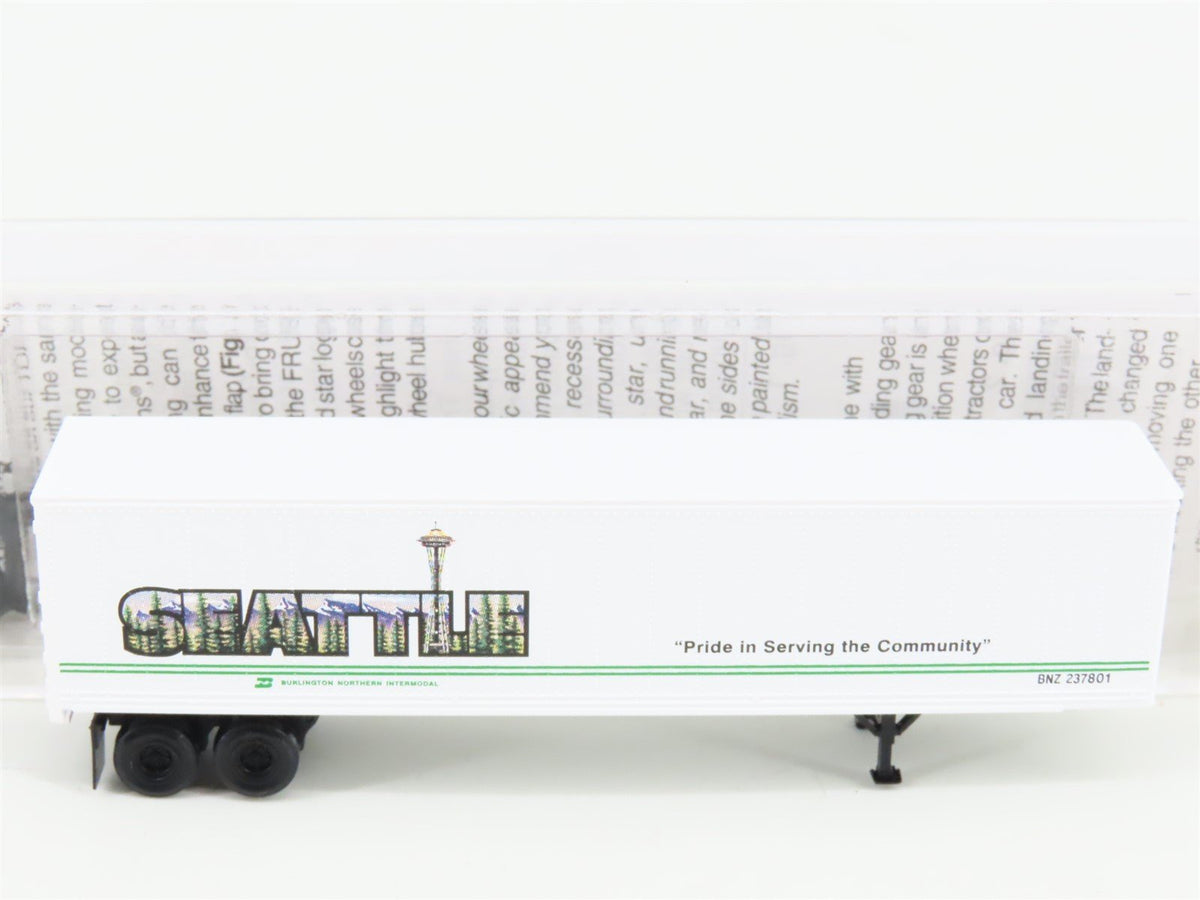 N Scale Micro-Trains MTL 67200 BN Intermodal Seattle 45&#39; Trailer BNZ 237801