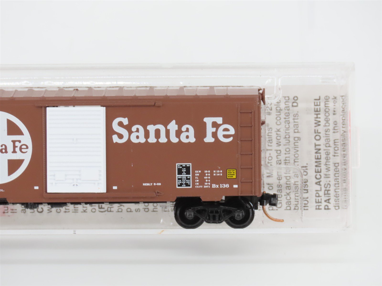 N Scale Micro-Trains MTL 73010 ATSF Santa Fe 40' Single Door Box Car 22640