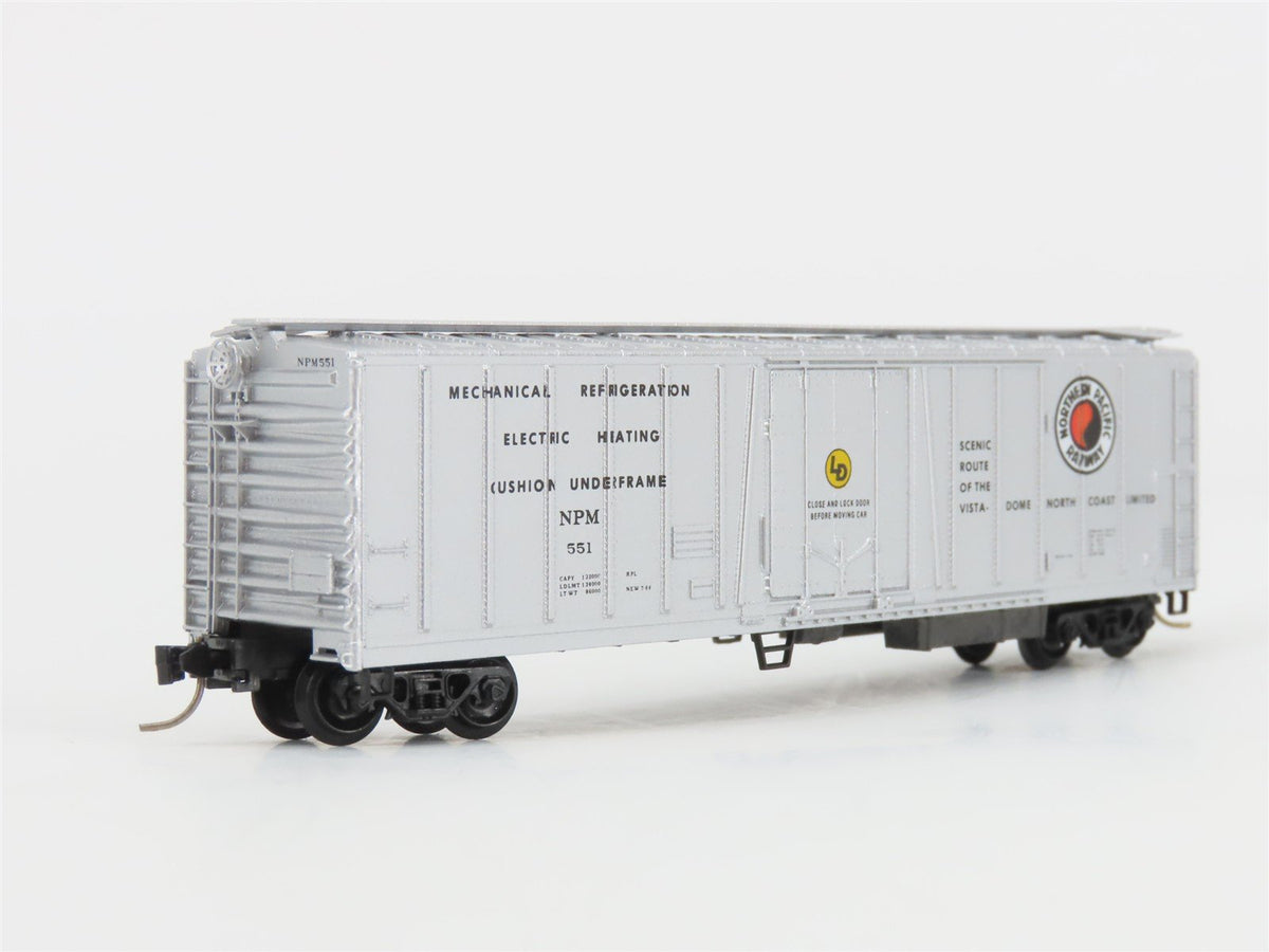 N Scale Micro-Trains MTL 70050 NP Northern Pacific 51&#39; Rib Side Reefer #NPM 551