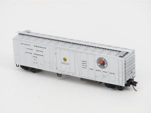N Scale Micro-Trains MTL 70050 NP Northern Pacific 51' Rib Side Reefer #NPM 551