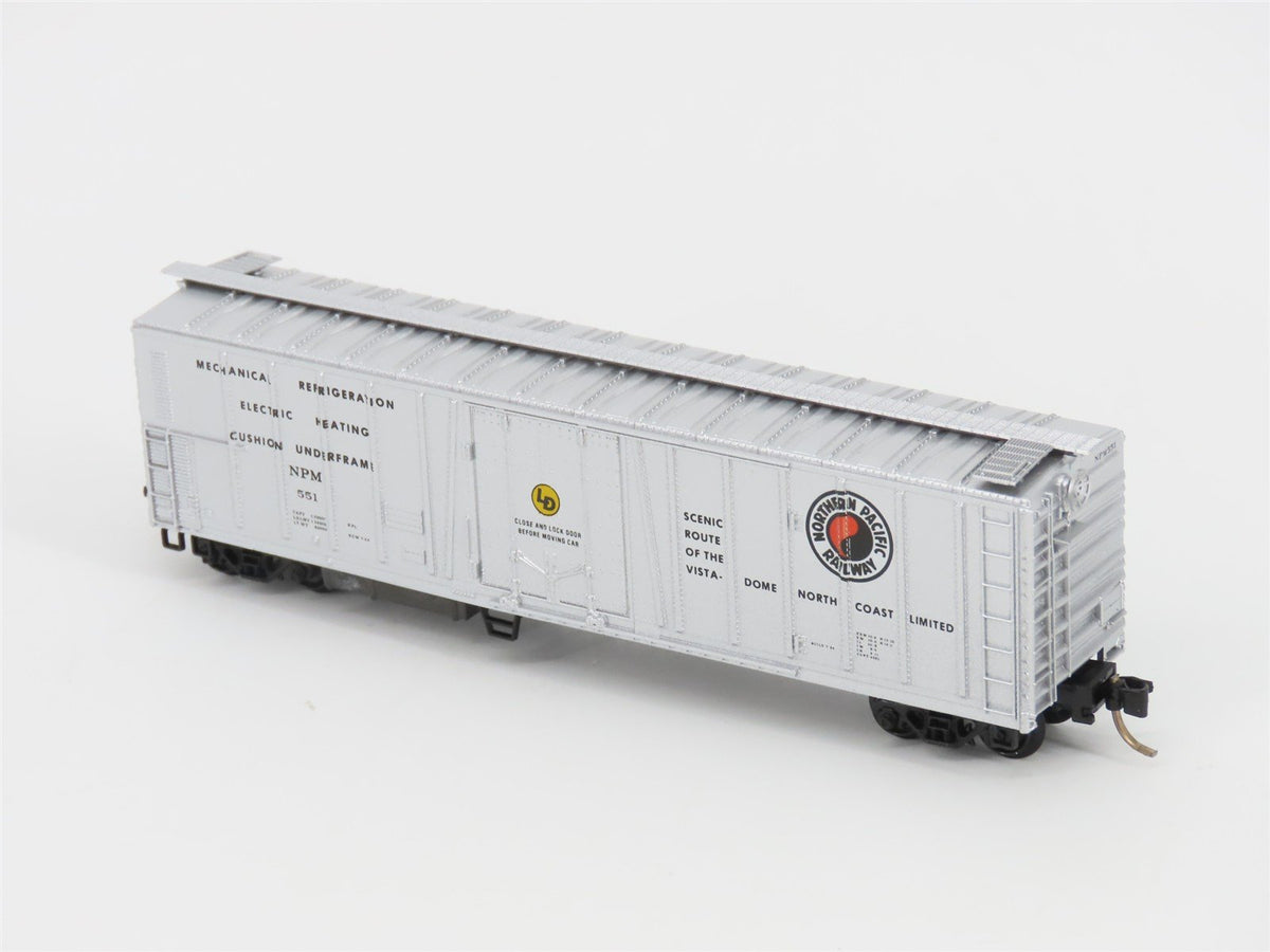 N Scale Micro-Trains MTL 70050 NP Northern Pacific 51&#39; Rib Side Reefer #NPM 551