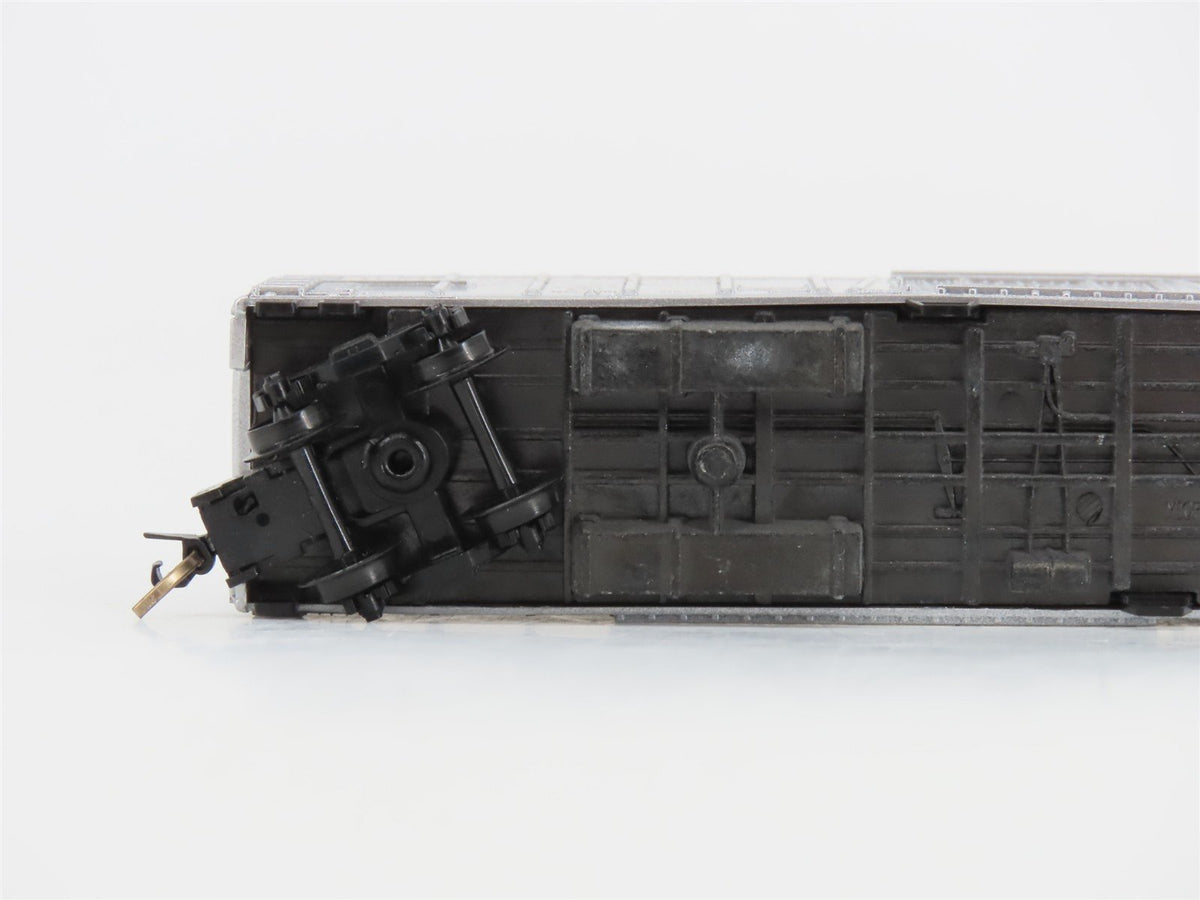 N Scale Micro-Trains MTL 70050 NP Northern Pacific 51&#39; Rib Side Reefer #NPM 551