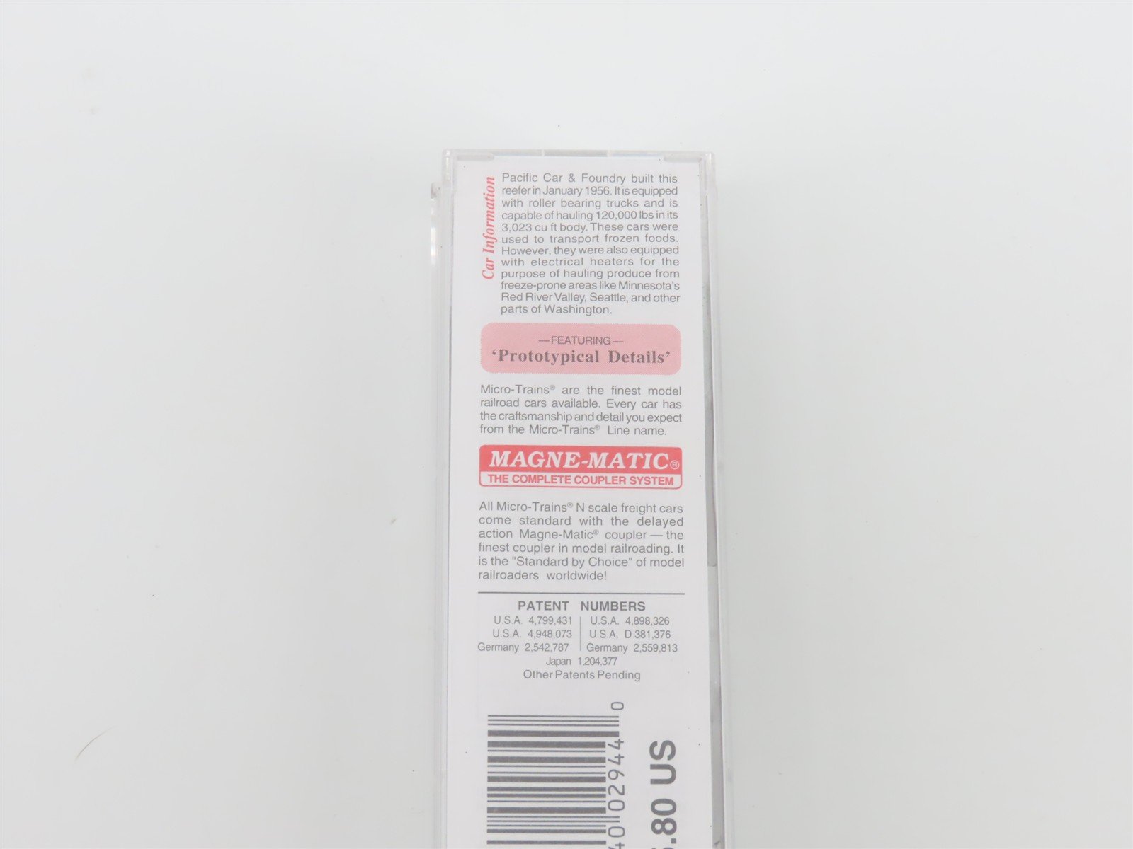 N Scale Micro-Trains MTL 69150 NPMX Northern Pacific 51' Rivet Side Reefer #154