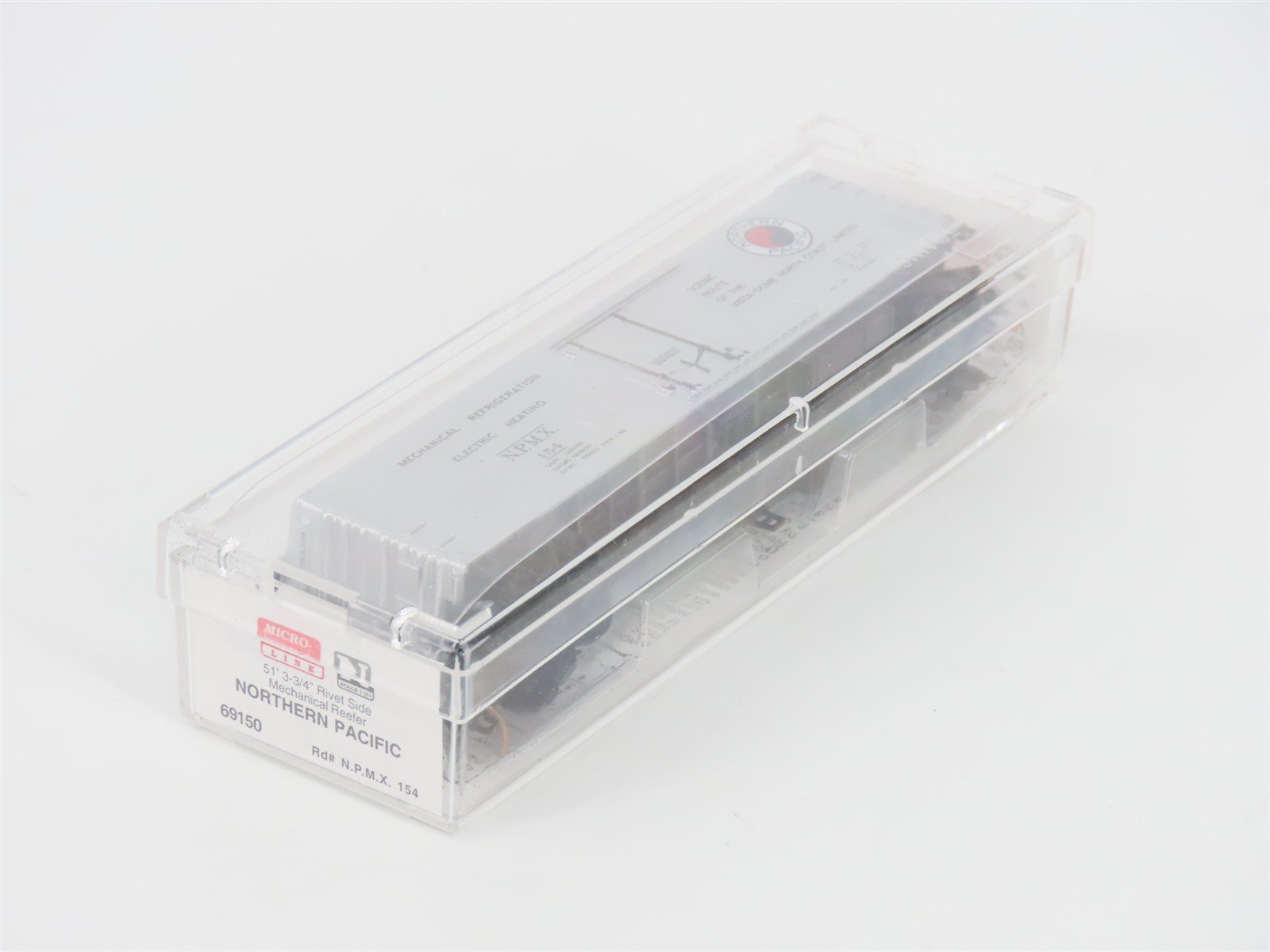 N Scale Micro-Trains MTL 69150 NPMX Northern Pacific 51' Rivet Side Reefer #154