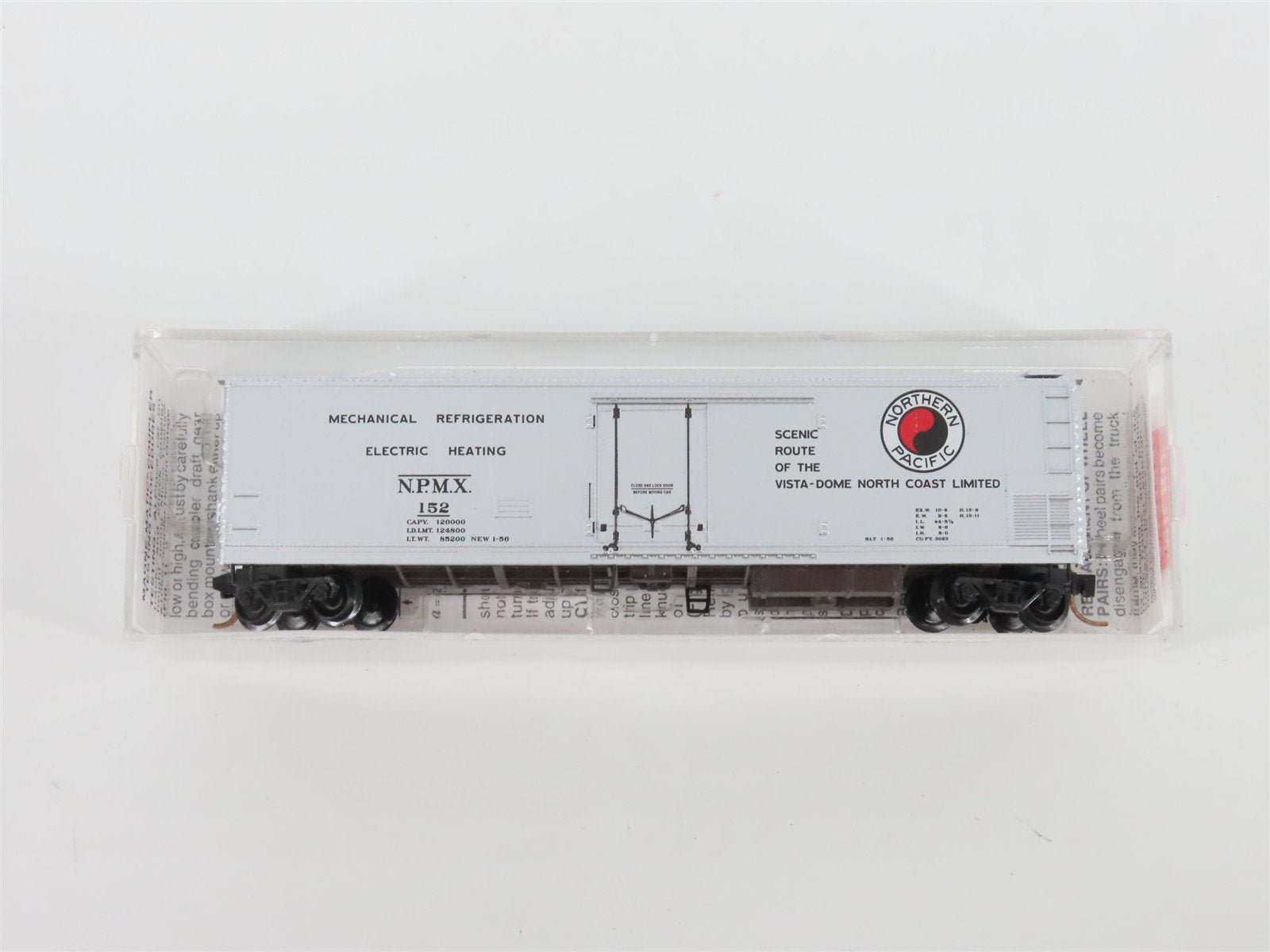 N Scale Micro-Trains MTL 69150 NPMX Northern Pacific 51' Rivet Side Reefer 152