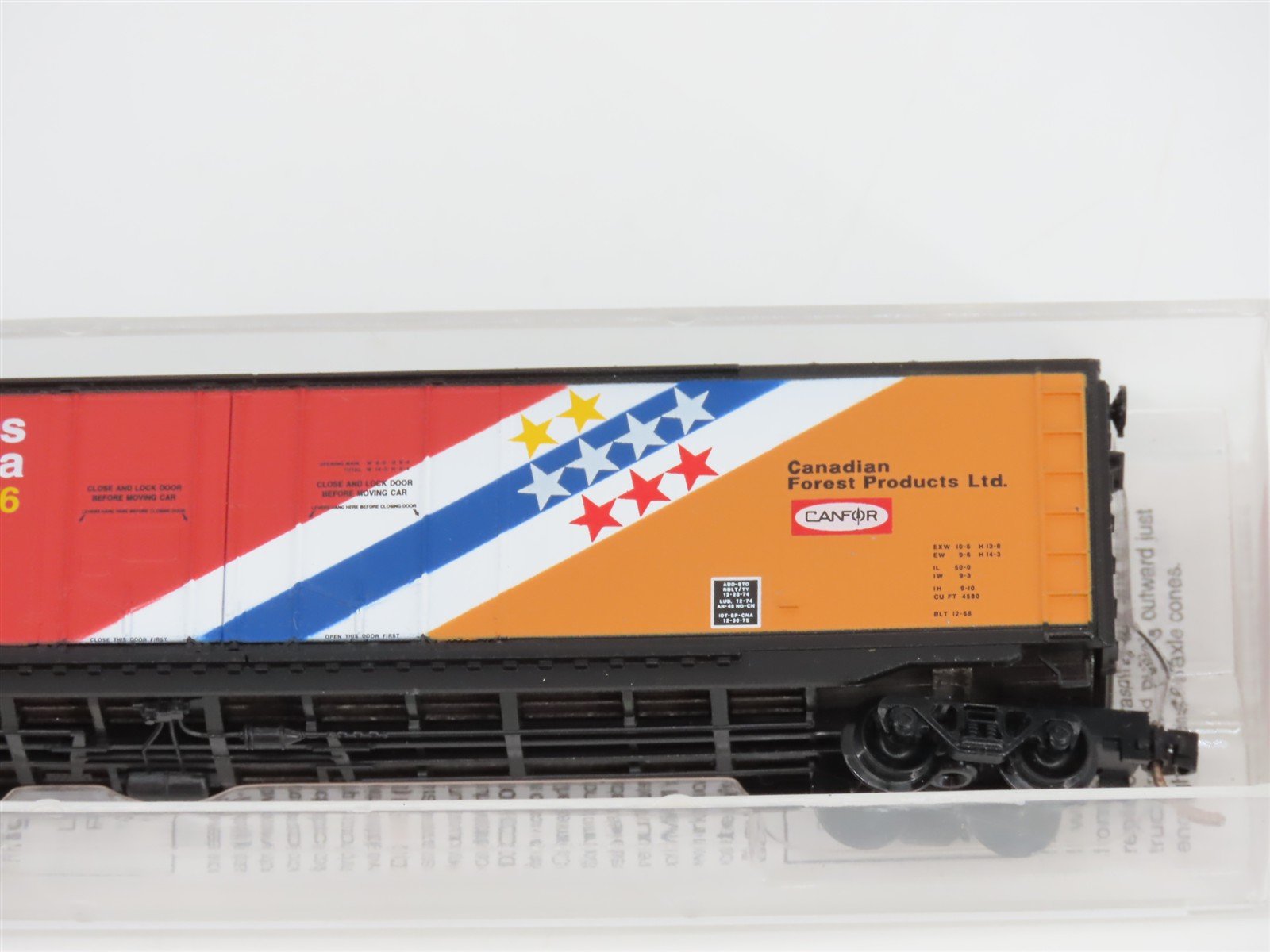 N Scale Micro-Trains MTL 75050 USLX Canadian Forest Products 50' Box Car #476