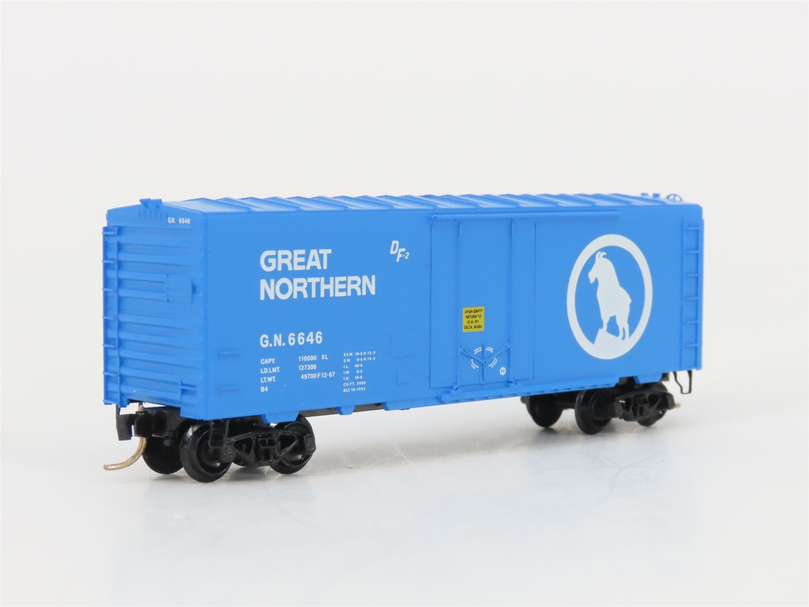 N Scale Micro-Trains MTL 74030 GN Great Northern Big Sky Blue 40' Box Car #6646